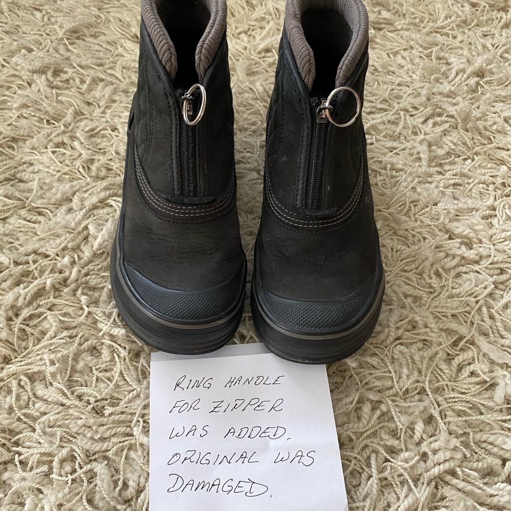 Clarks Outdoor Thinsulate Ankle Boots Women’s Size 6M Winter Hiking Waterproof